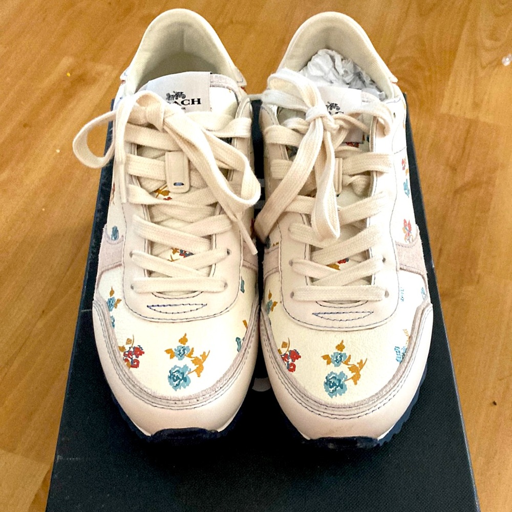 Coach C142 Runner Rose Chalk Floral